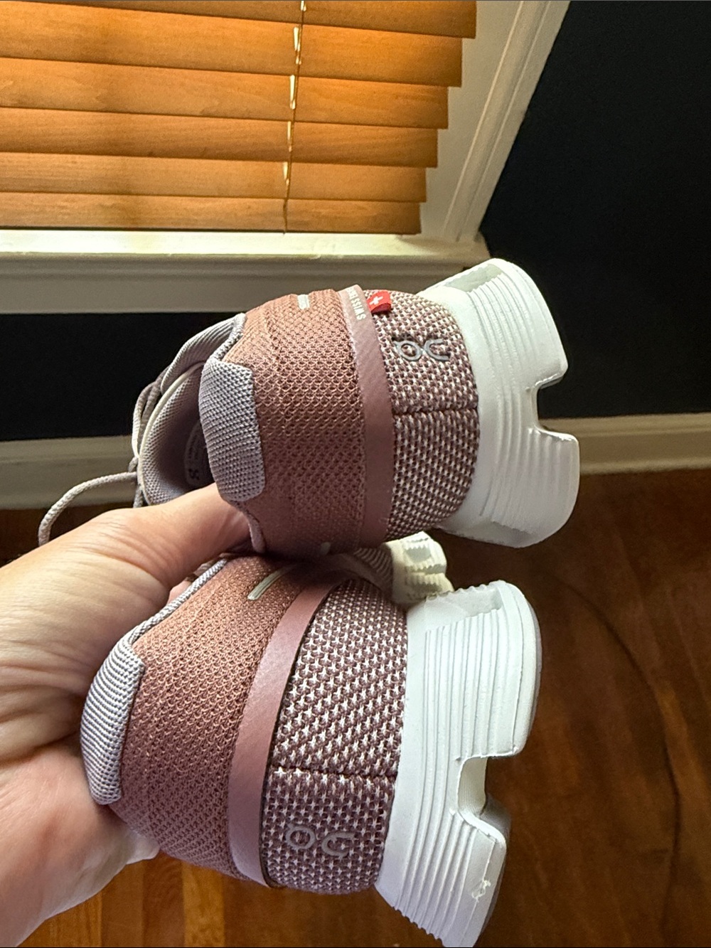 On Running Women's Cloudtec Trainer in Dusty Rose and White - Picture 4 of 5